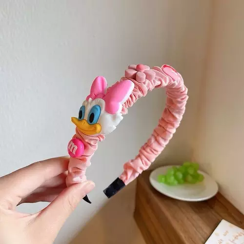 93561