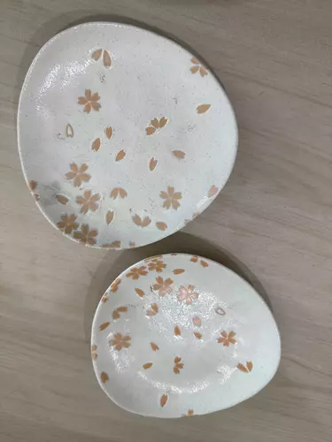 เซรามิกญี่ปุ่น จานขนมญี่ปุ่นขายคู่50บาท