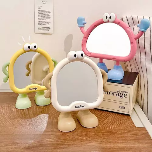 3923