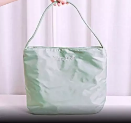 กระเป๋า Nylon ซัมเมอร์ 34x27x28ซม.