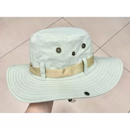 76031