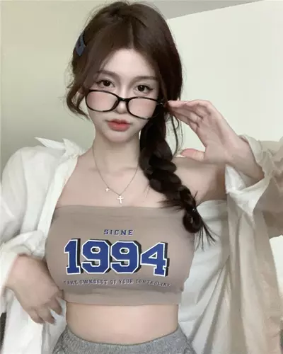 Pinkybra เสื้อเกาะอก สายฝอ สไตล์วินเทจ สกรีนหน้าอก ยุค 90 มี ฟองน้ํา อก32-36 ใส่แล้วสวย ดูดี สบายตา เสื้อผู้หญิง สีเทา Clothing เกาะอก