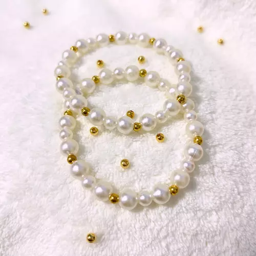 กำไลลูกปัด Classic Pearl ไข่มุก-ลูกปัดสีทองทรงกลม สร้อยข้อมือแฮนด์เมด - MarimoriiDIY