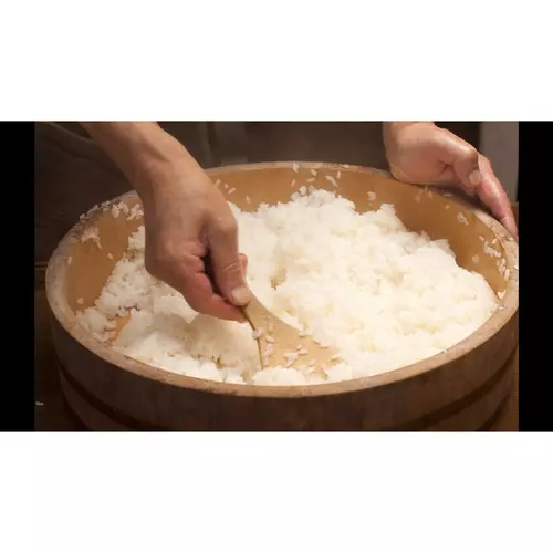110524