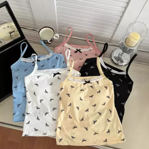 Pinkybra เสื้อกล้าม ลายโบว์ ยืดได้ มีฟองน้ำ เสื้อฟรีไซต์ อก28-38 ใส่ได้ มินิมอล เสื้อผู้หญิง