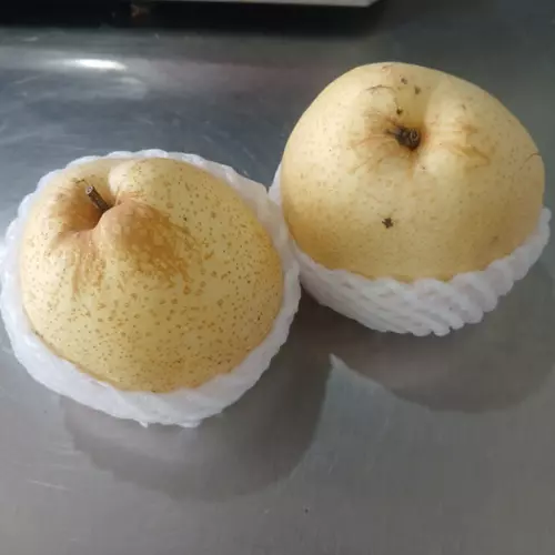 สาลี่น้ำผึ้ง น้ำหนัก 1 กิโลกรัม ประมาณ 3-5 ลูก หวาน ผักผลไม้