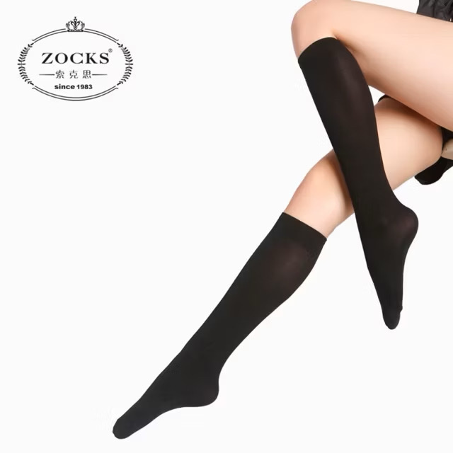 ถุงเท้าสีพื้นยาวใต้ขาวเนื้อถุงน่องแบรนด์ ZOCKS NO.3100