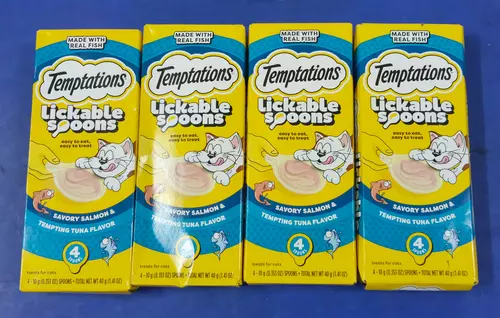 ขนมแมวเลีย temptations รส salmon & tuna