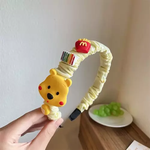 93558