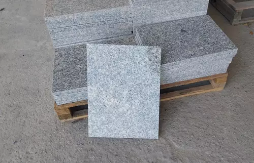 393953613
