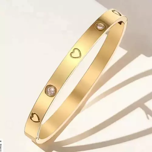 38761