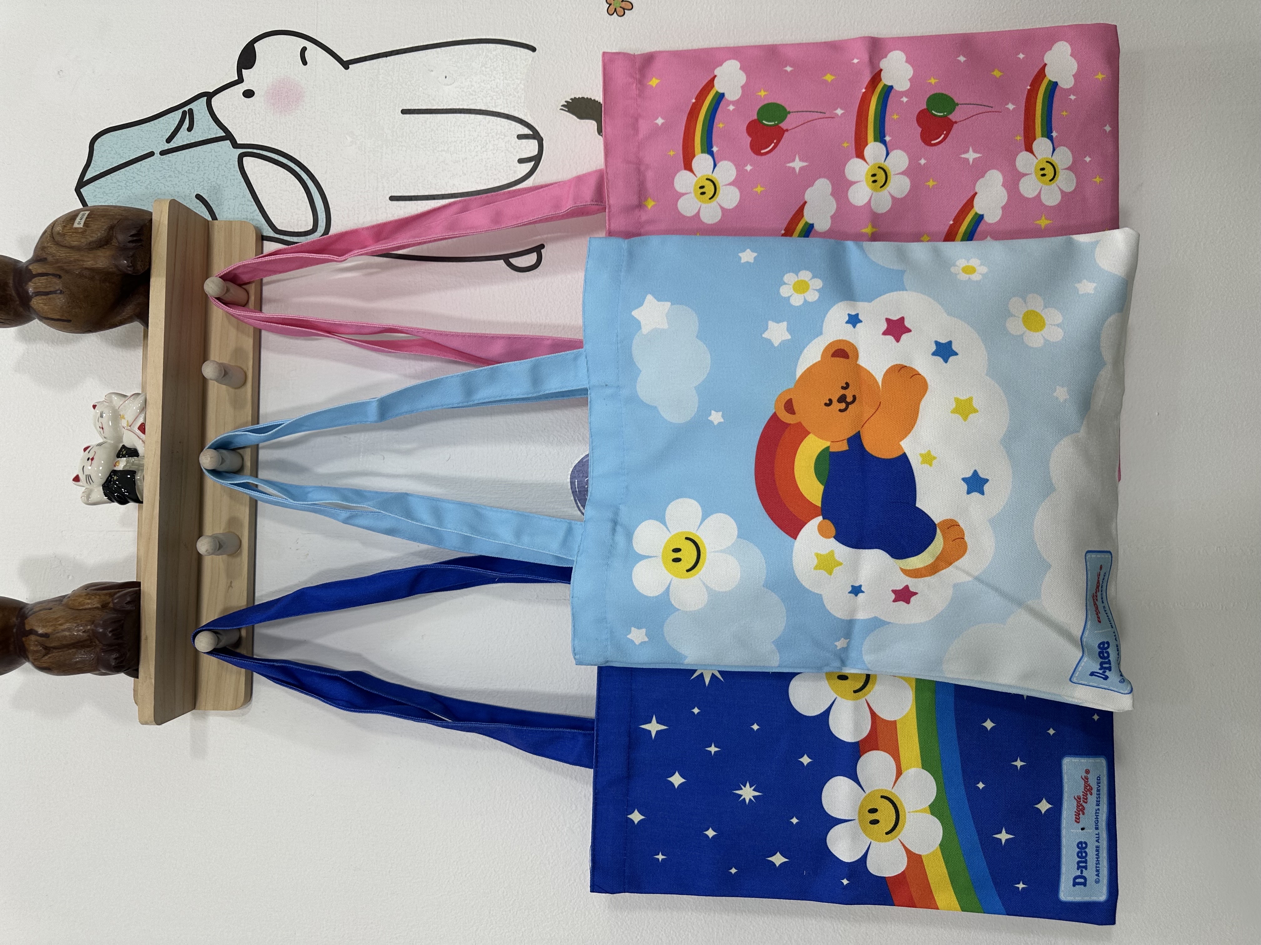 กระเป๋าผ้า canvas ลายน่ารัก มีให้เลือก 3 ลาย ข34.5x39ของพรีเมี่ยม D-nee📍ของใหม่ พร้อมส่ง
