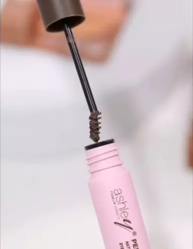 56621