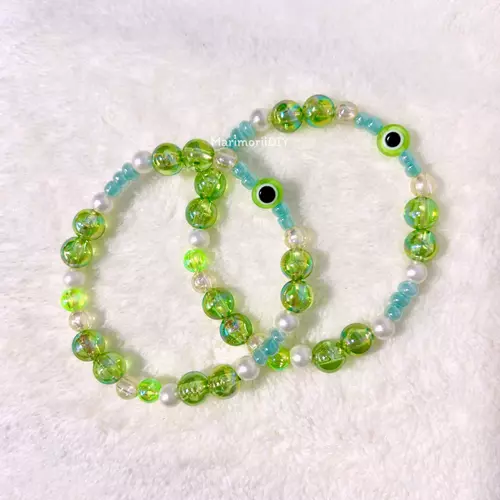 กำไลลูกปัด Evil Eye Green Aura จี้ Evil Eye ผสมลูกปัดสีเขียว สร้อยข้อมือแฮนด์เมด - MarimoriiDIY