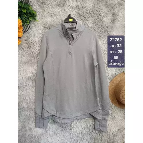 รหัส Z1762 เสื้อวอร์มมือสอง  ไซส์ดูในรูปได้เลยค่ะ สินค้าพร้อมส่ง